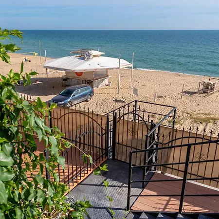 Paradise Sea View Apartament *